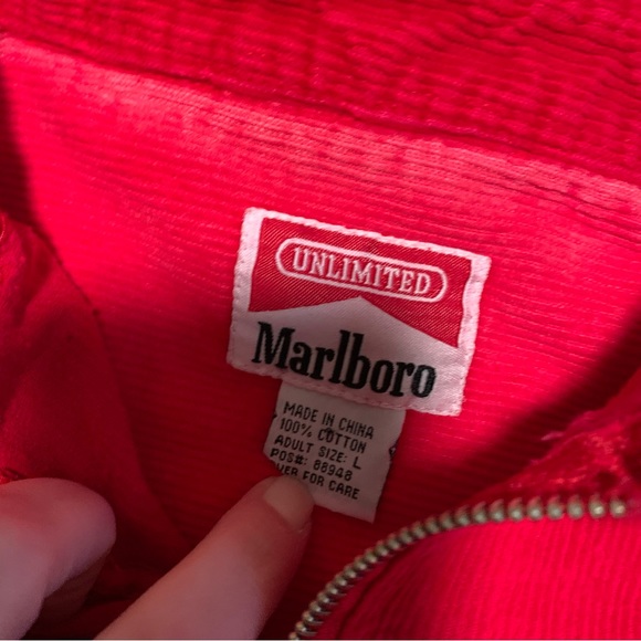 Marlboro Red Quarter Zip Long sleeve Size Large - Picture 4 of 5